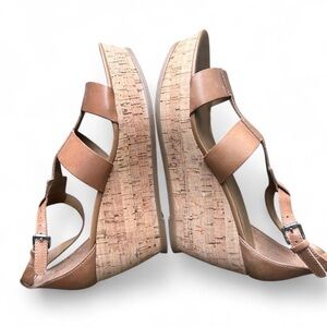 Franco Sarto Leather Camel Tan Strappy Sandals Excellent Condition